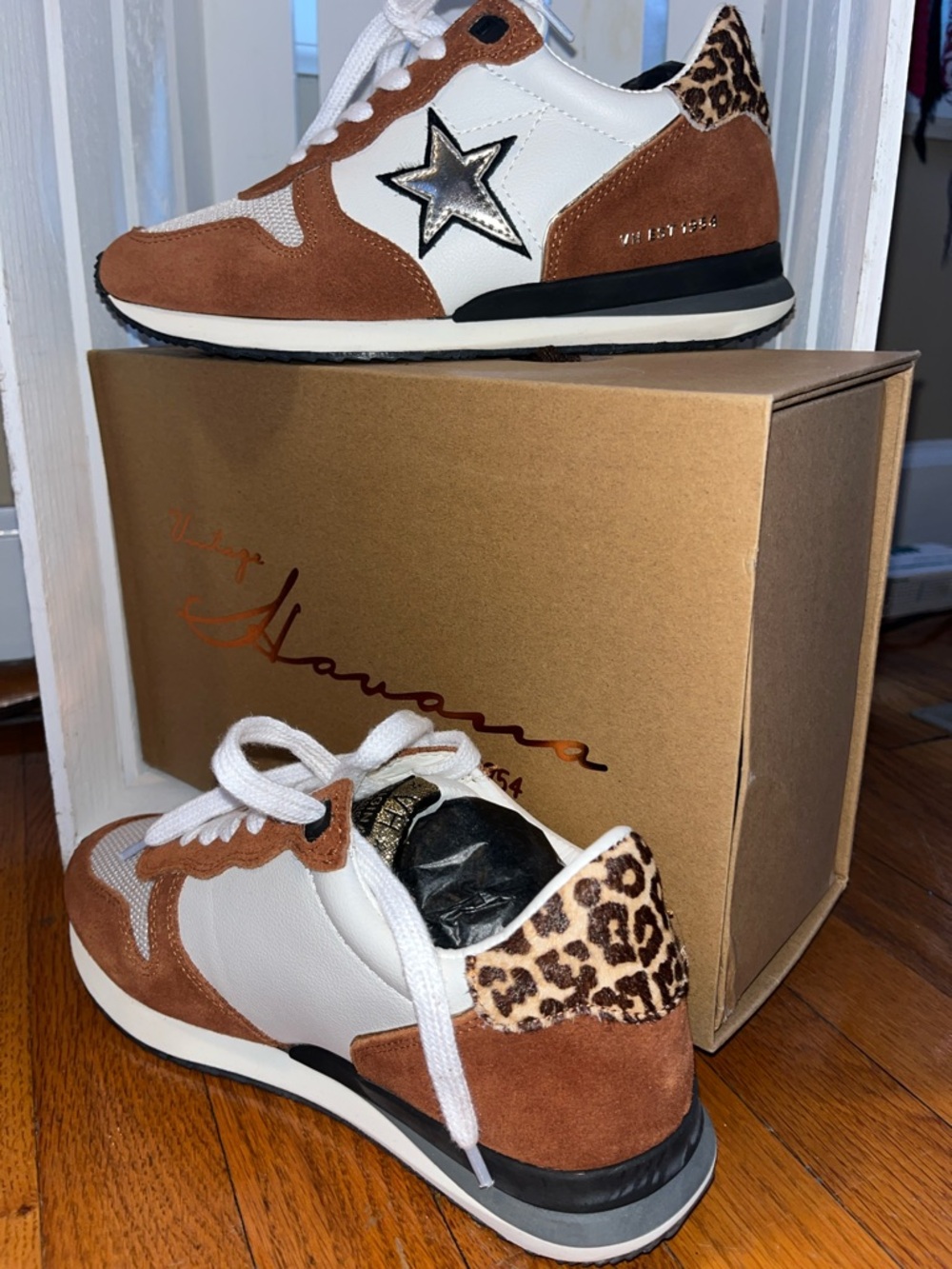 Vintage Havana White Leopard